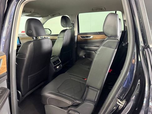 Used 2026 Volkswagen Atlas SE AWD/4WD image 29