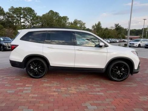 Used 2022 Honda Pilot Black Edition image 2