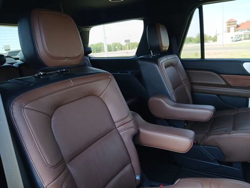Used 2024 Lincoln Navigator Reserve AWD/4WD image 64