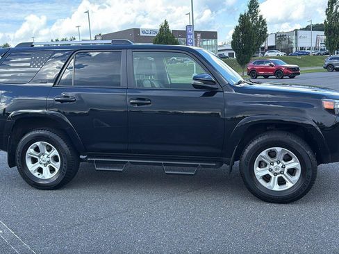 Used 2024 Toyota 4Runner SR5 Premium w/ Moonroof Package AWD/4WD image 3