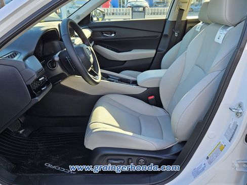 New 2025 Honda Accord EX-L image 9