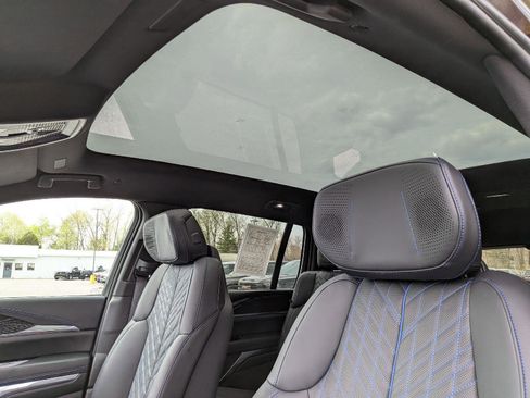 Used 2026 Cadillac Escalade IQ Sport 1 w/ LPO, ONYX Package AWD/4WD image 12