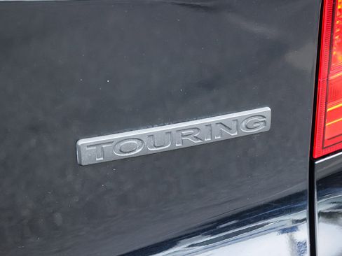 Certified 2017 Honda Pilot Touring image 11