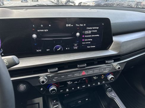 Used 2025 Kia Telluride EX X-Line image 19