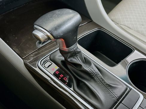 Used 2018 Kia Optima EX image 24