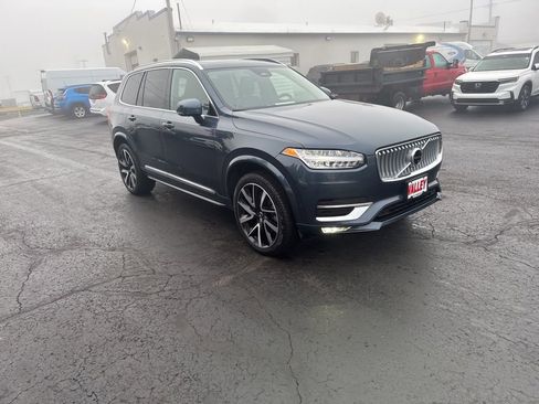 Used 2025 Volvo XC90 B5 Plus w/ Protection Package Premier image 5