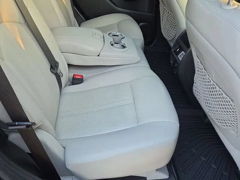 Used 2013 Cadillac SRX Luxury AWD/4WD image 31