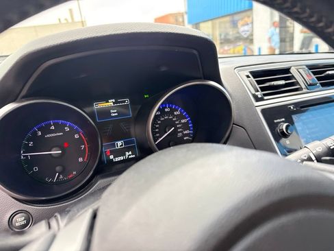 Used 2018 Subaru Outback 2.5i Limited AWD/4WD image 28