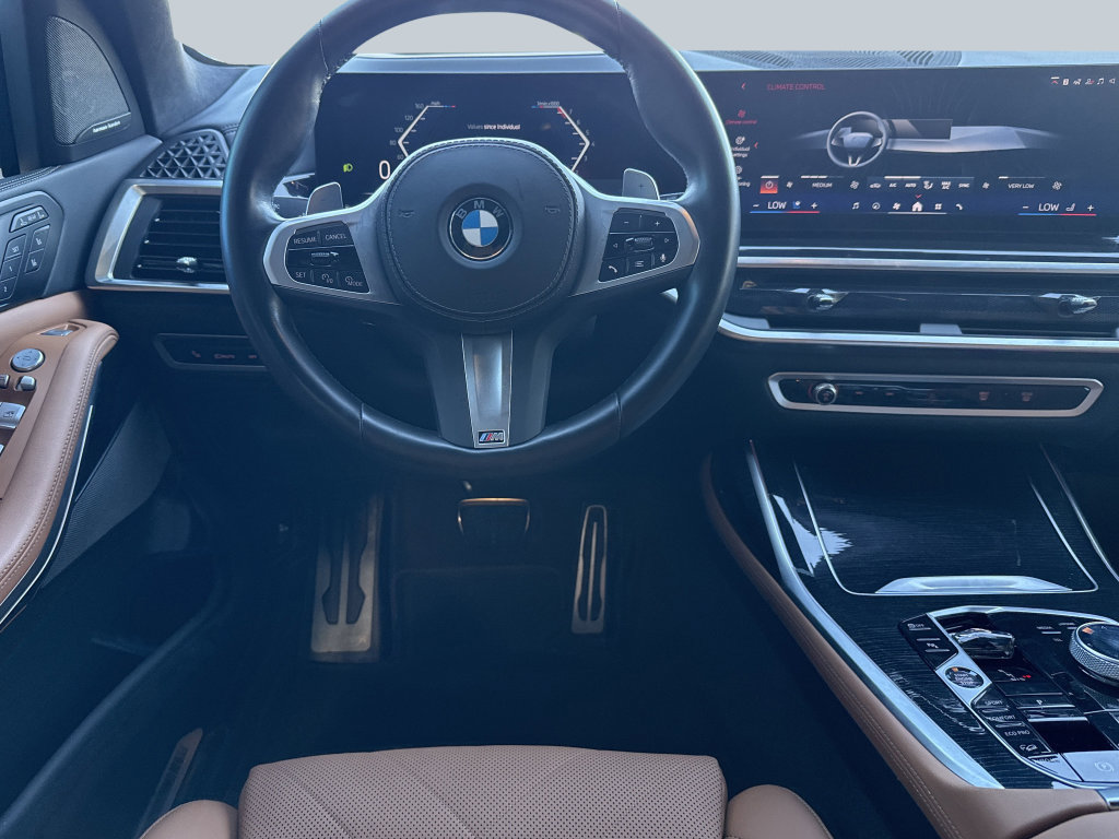 Used 2024 BMW X7 xDrive40i w/ Executive Package AWD/4WD image 13