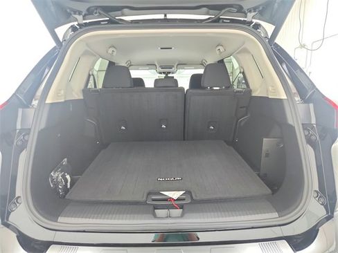 New 2025 Nissan Rogue SV image 38