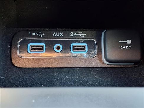 Used 2022 Jeep Grand Cherokee Limited w/ Trailer Tow Group IV image 16