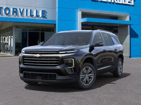 New 2025 Chevrolet Traverse LT w/ LPO, Roadside Safety Package image 6