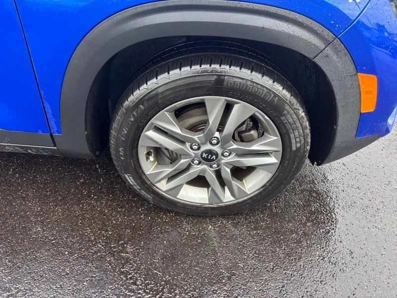 Used 2021 Kia Seltos LX AWD/4WD image 14