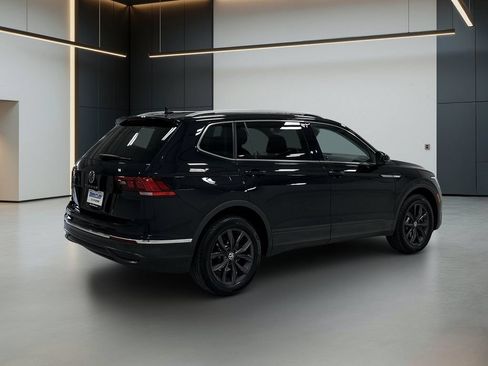 Used 2022 Volkswagen Tiguan SE FWD image 6