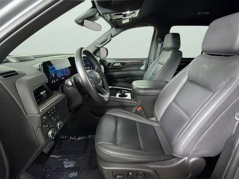 Used 2025 Chevrolet Tahoe LT AWD/4WD image 17