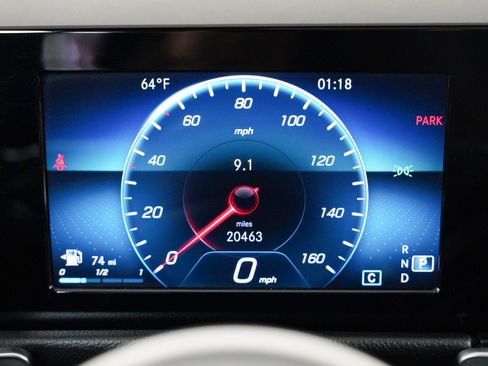 Certified 2022 Mercedes-Benz GLB 250 4MATIC w/ AMG Line image 17