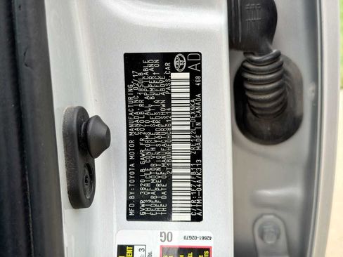 Used 2017 Toyota Corolla LE FWD image 28