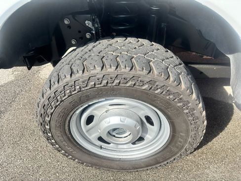 Used 2022 Ford F250 XL w/ Power Equipment Group image 7