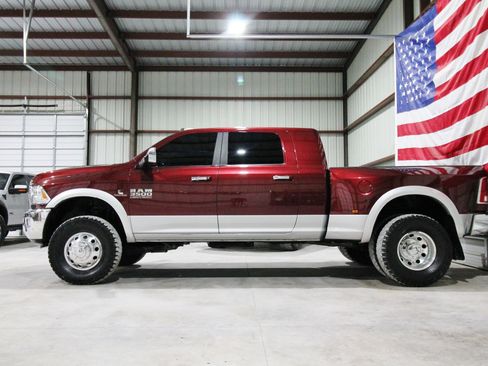 Used 2018 RAM 3500 Laramie image 6