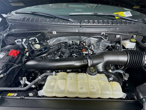 Used 2024 Ford Expedition Max Limited image 31