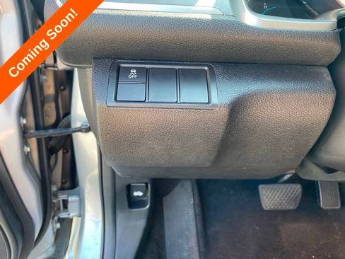 Used 2018 Honda Civic EX image 19