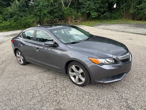 Used 2015 Acura ILX FWD image 2