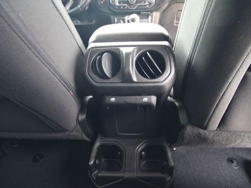 Used 2022 Jeep Gladiator Sport AWD/4WD image 38
