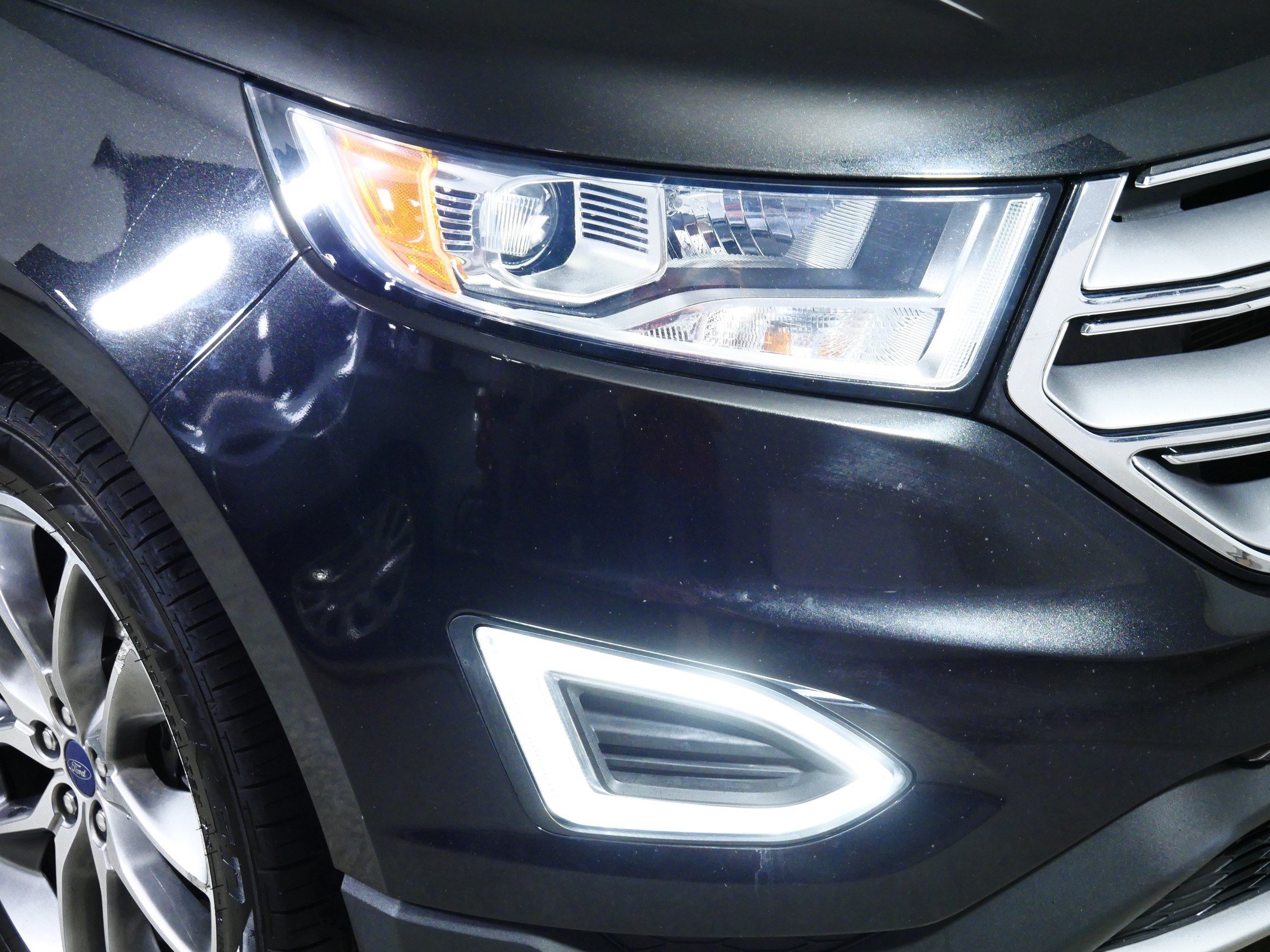 Used 2015 Ford Edge Titanium w/ Equipment Group 301A FWD image 16