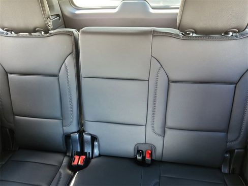 New 2026 GMC Yukon XL Denali w/ Denali Reserve Package image 19