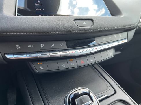 Used 2022 Cadillac XT4 Premium Luxury w/ Enhanced Visibility Package AWD/4WD image 26