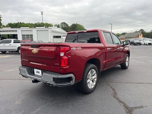 Used 2022 Chevrolet Silverado 1500 LTZ w/ LTZ Premium Package AWD/4WD image 3