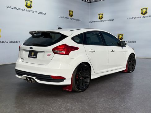 Used 2016 Ford Focus ST image 5