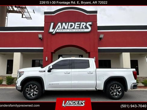 Used 2022 GMC Sierra 1500 SLT w/ SLT Convenience Package AWD/4WD image 1