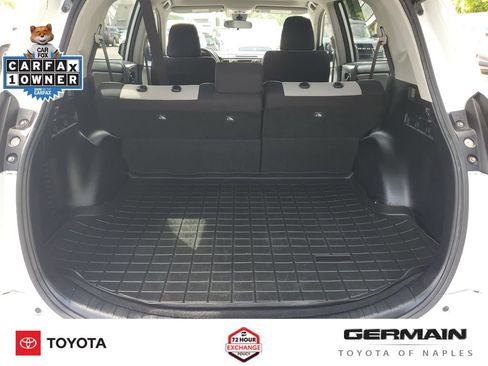 Used 2018 Toyota RAV4 XLE FWD image 23