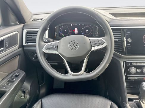 Used 2022 Volkswagen Atlas Cross Sport SEL AWD/4WD image 11