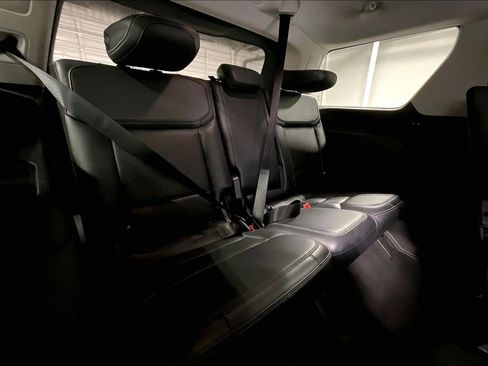 Used 2025 Ford Expedition Platinum AWD/4WD image 35