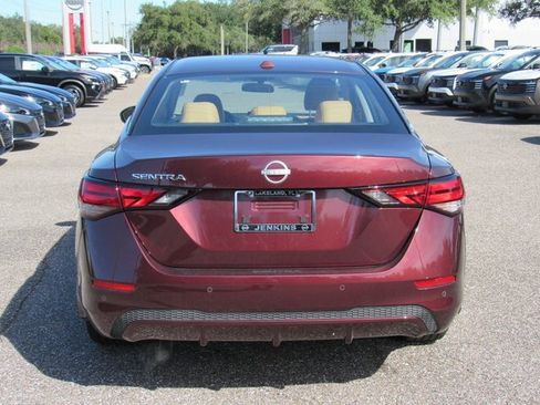 New 2025 Nissan Sentra SV image 4