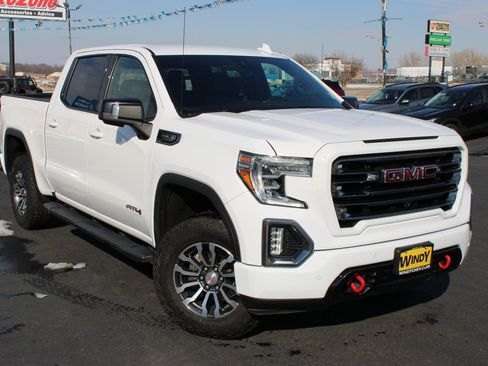 Used 2019 GMC Sierra 1500 AT4 w/ AT4 Premium Package AWD/4WD image 2