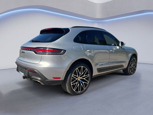 Used 2024 Porsche Macan AWD/4WD image 5