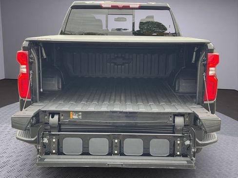 Certified 2025 Chevrolet Silverado 1500 High Country w/ High Country Premium Package AWD/4WD image 26