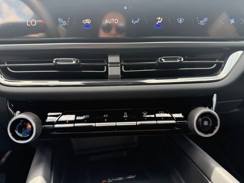 New 2025 Chevrolet Equinox EV RS image 21