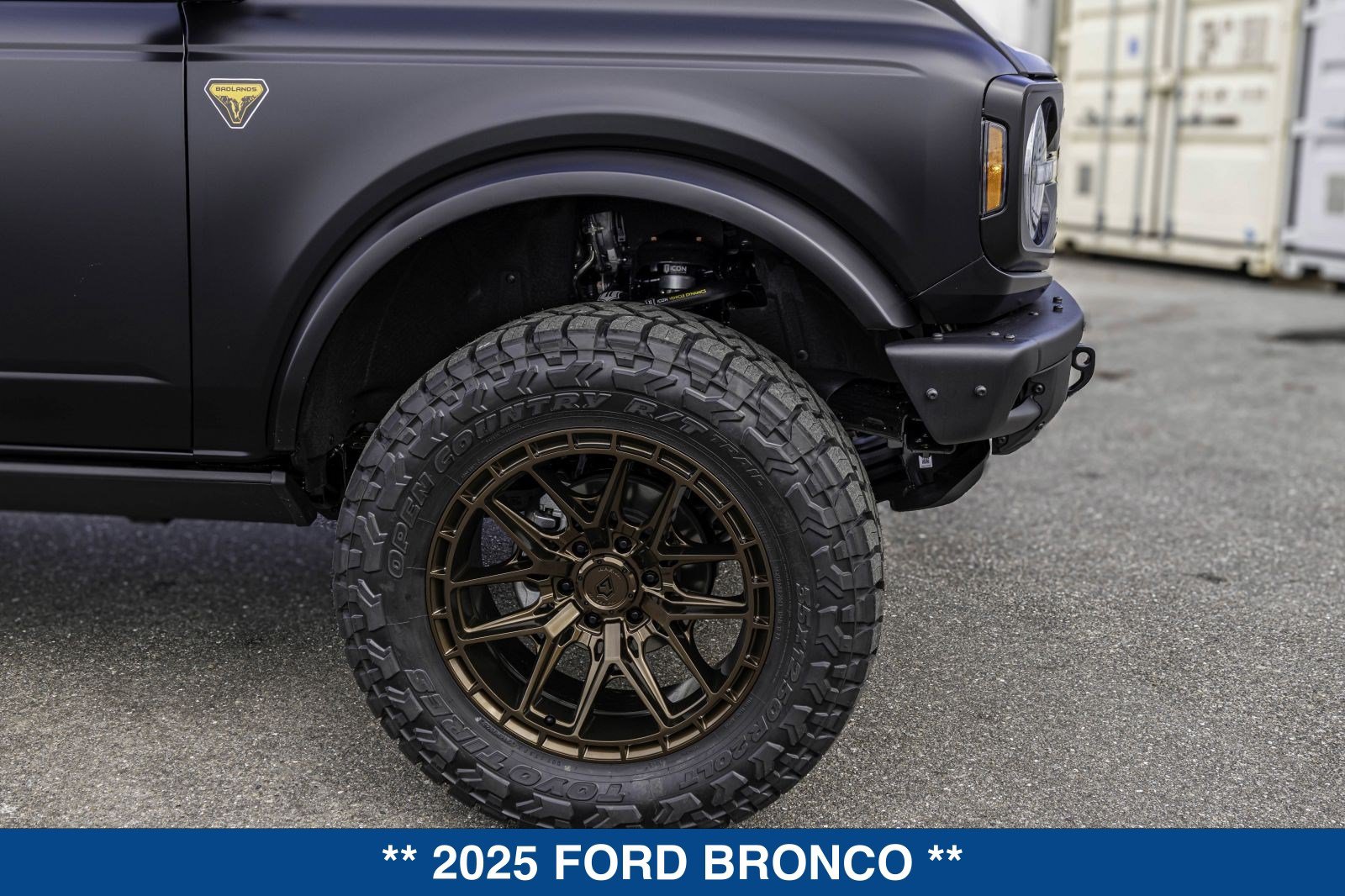 Used 2025 Ford Bronco Badlands AWD/4WD image 27