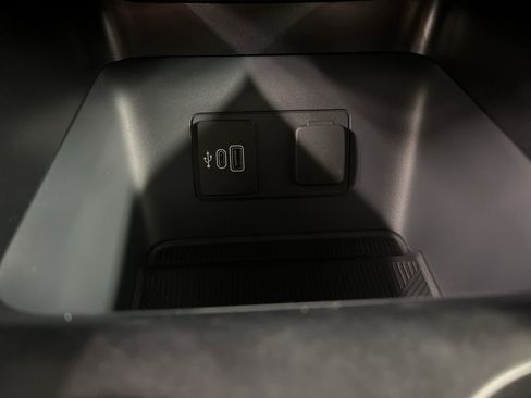 New 2026 Ford Explorer Active image 16