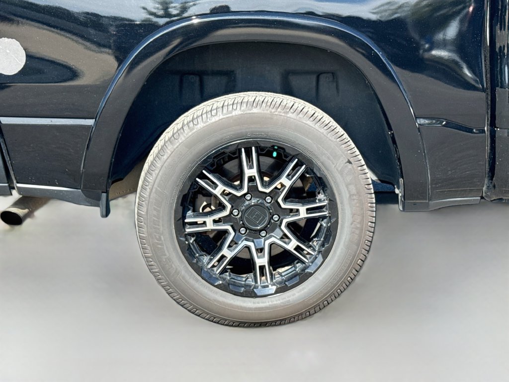 Used 2020 RAM 1500 Laramie AWD/4WD image 24