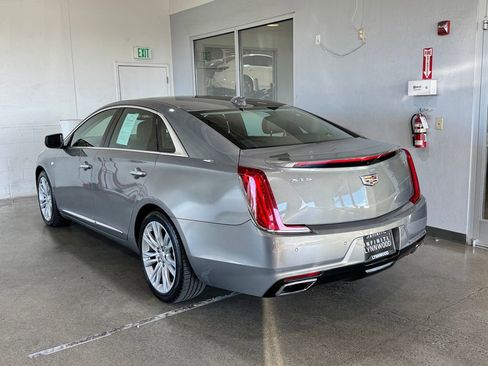 Used 2019 Cadillac XTS Luxury image 6