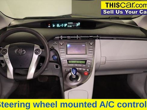 Used 2014 Toyota Prius Three image 16