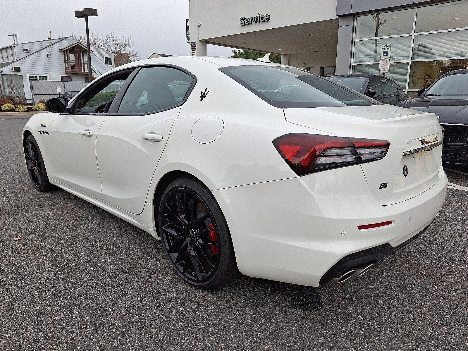 Used 2024 Maserati Ghibli Modena Ultima Q4 AWD/4WD image 4
