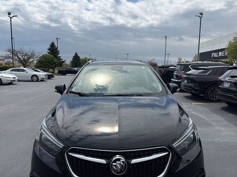 Used 2019 Buick Encore Sport Touring FWD image 2
