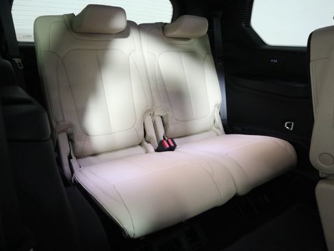 New 2025 Jeep Grand Cherokee L Limited w/ Black Appearance Package image 23