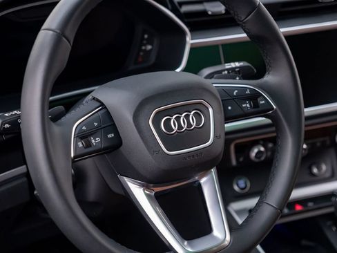 Used 2025 Audi Q3 2.0T Premium Plus w/ Premium Plus Package AWD/4WD image 22